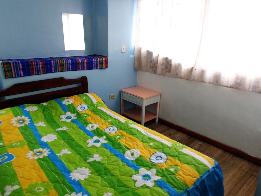Hostal Yumbo Imperial Quito Habitación foto