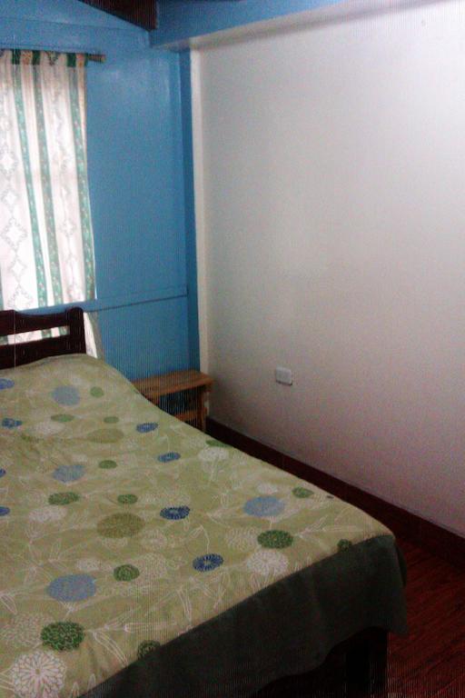 Hostal Yumbo Imperial Quito Habitación foto