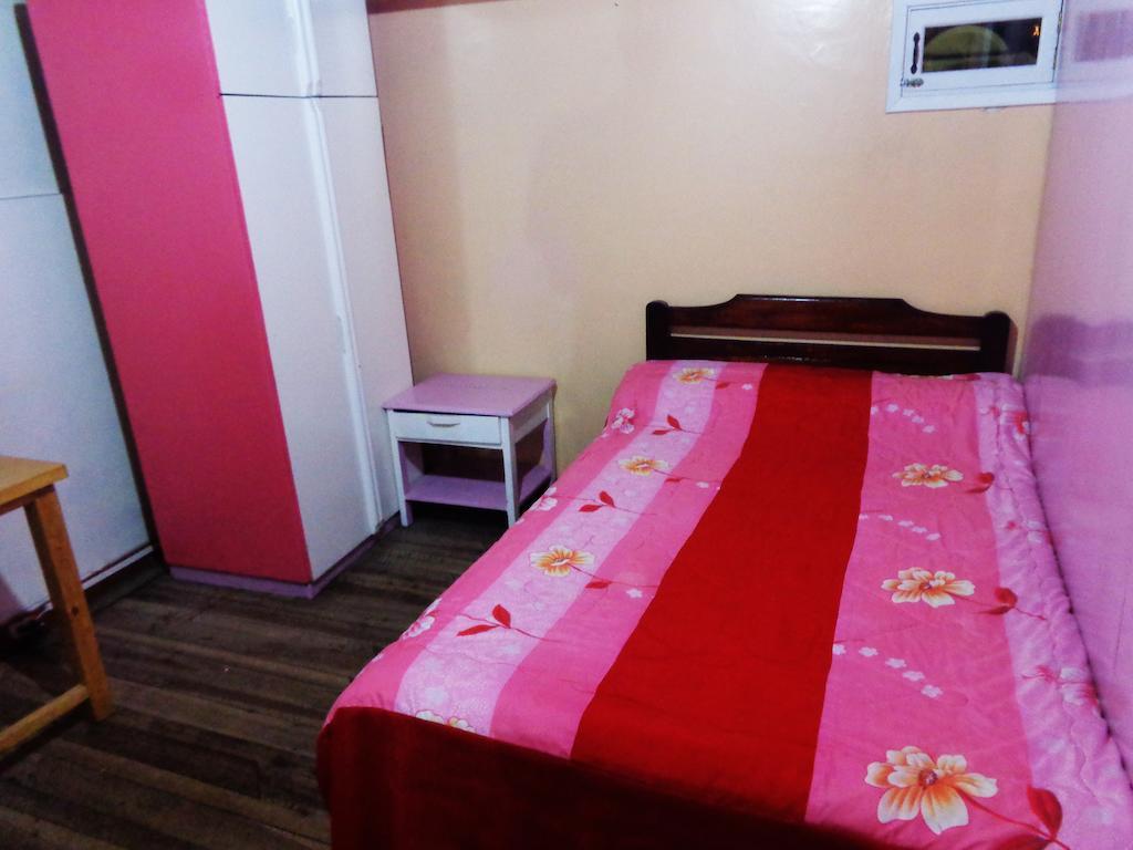 Hostal Yumbo Imperial Quito Habitación foto