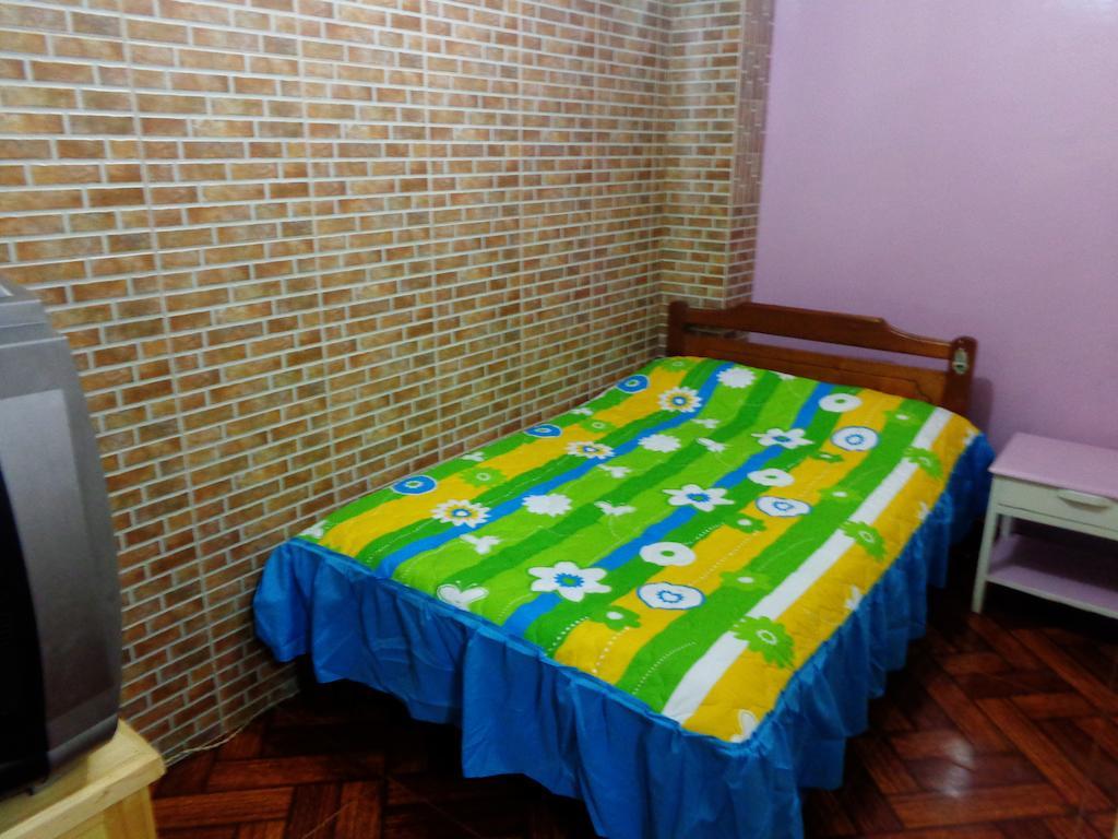 Hostal Yumbo Imperial Quito Habitación foto